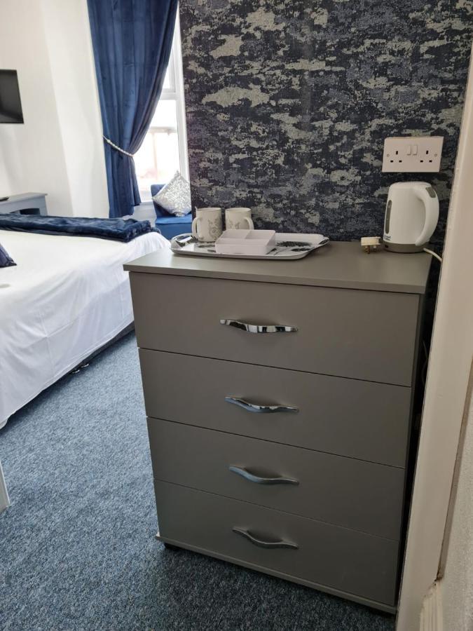 Hotel Waters Edge à Blackpool Extérieur photo